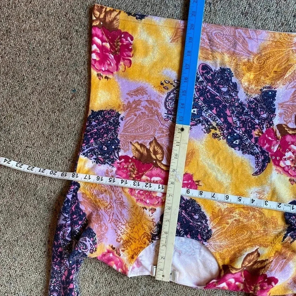 K.I.K. I.T Artsy Floral Print Sequins Beads Cotton Blend Sweater Women Size S - Picture 2 of 6